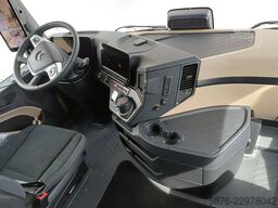 MERCEDES-BENZ Actros mit Anhänger für 6 PKW Bald Verfügbar !