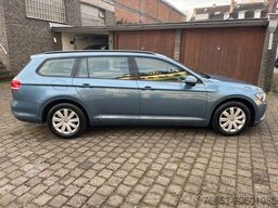 VOLKSWAGEN Passat Variant 110kw TDI DSG * Navi * Klimaauto.