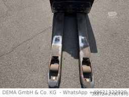 TOYOTA Elektro-Hubwagen UL 583*1600kg*2 Stück*