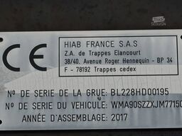 MAN TGS 35.360 Kraanwagen + oprijwagen Hiab 228 E3