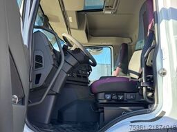 VOLVO FMX 500 8X4 Hinterkipper SchmitzCargobull 16,2m3