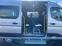RENAULT Master 170.35 Rollstuhltransporter + Lift