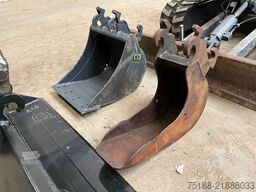 Takeuchi TB 235