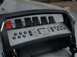 MAN TGS 26.320 6x2 Abrollkipper + Kran HIAB 166 E-5