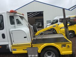 Iveco Daily 65C15 Abschleppwagen Haken Doka