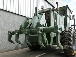 Caterpillar 130G Ex-army