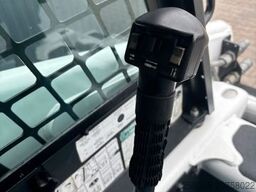 BOBCAT 863 Turbo   -   Schaufel