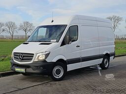 MERCEDES-BENZ SPRINTER 210