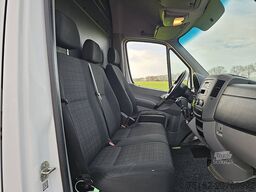 MERCEDES-BENZ SPRINTER 210