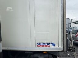 SCHMITZ CARGOBULL SCB S3B Kühlkoffer Bj 2020