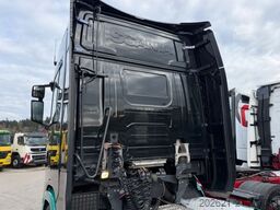 SCANIA S 650 V8 4x2 Mega 2x Tanks