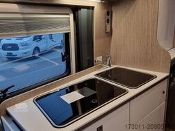 PÖSSL 2 WIN Plus - AKTION Navi+Kamera+Markise