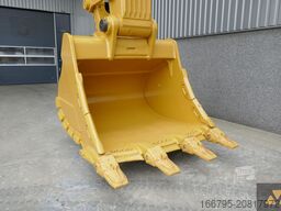 Caterpillar 390F LME