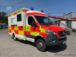 MERCEDES-BENZ Sprinter 519 / 4x4 / RTW / WAS / Trage