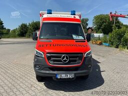 MERCEDES-BENZ Sprinter 519 / 4x4 / RTW / WAS / Trage