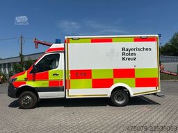 MERCEDES-BENZ Sprinter 519 / 4x4 / RTW / WAS / Trage