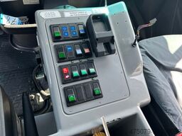MERCEDES-BENZ Sprinter 519 / 4x4 / RTW / WAS / Trage