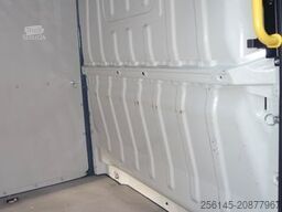 PEUGEOT Boxer Kasten L1 H1 Klima Kamera Tempo Tüv E6