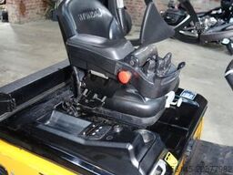 HYUNDAI 18BT-9U  UVV  4,25m Hubh 1680kg Ladegerät