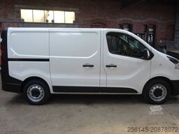 RENAULT Trafic Kasten L1H1 TüvNeu Scheckheft 1Hand Klima