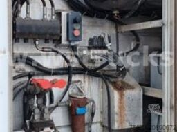 MENKE-JANZEN Tandem 3 Achsen | 2 Stock | Hubdach | Aggregat