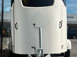 HUMBAUR Maximus 2 Pferdeanhänger Vollpolyester 2,7t