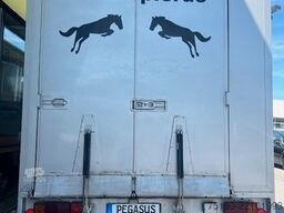 MERCEDES-BENZ Atego 817 Pferdetransporter LKW 4 Pferde  7,5t