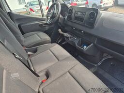 MERCEDES-BENZ Sprinter Kasten 314 CDI*Regale *