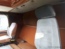 VOLVO F10 260,Blatt Federung,Dreiseitenkipper,NO CRANE