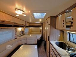 HOBBY 560 KMFE / Etagenbetten / Festbett