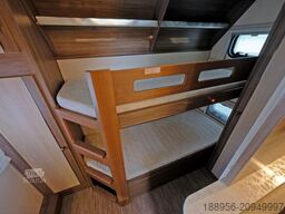 HOBBY 560 KMFE / Etagenbetten / Festbett