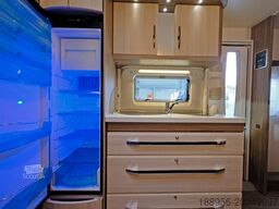 HOBBY 560 KMFE / Etagenbetten / Festbett