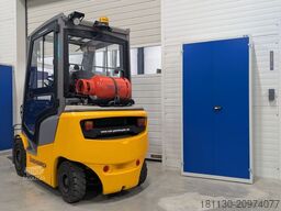 Jungheinrich TFG 320 GE 115 300ZT