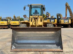 Caterpillar 938F