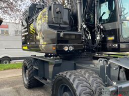 Komatsu PW-180 11E0