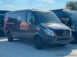 MERCEDES-BENZ Selbstausbau | Schick gemacht!