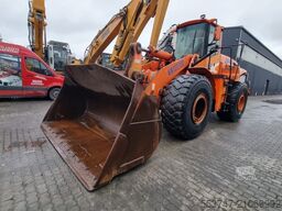 Fiat-Kobelco W 270
