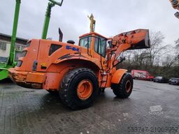 Fiat-Kobelco W 270