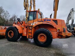 Fiat-Kobelco W 270