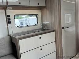 Fendt Tendenza 560 SG 2000kg, Einzelbettauszug