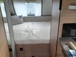 Knaus Südwind 420 QD 60 YEARS Bugfenster, 142L Kühlsch