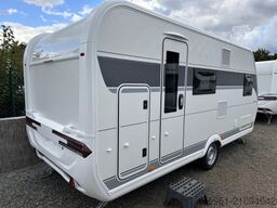 Hobby De Luxe 490 KMF Modell 2026 1800kg Garage