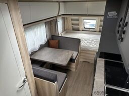 Hobby De Luxe 490 KMF Modell 2026 1800kg Garage