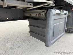 Schmitz Cargobull 3 Achs Mega Trailer Hubdach top Reifen verzinkt
