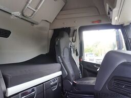 Iveco AS 440 S57 S-Way tractor unit / 2024
