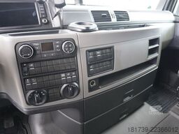 MAN TGX 18.470 4x4H tractor unit