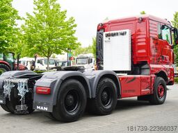 MAN TGX 33.640 6x4 tractor unit / GVM 70 t
