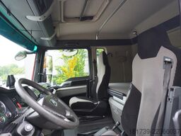 MAN TGX 33.640 6x4 tractor unit / GVM 70 t