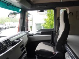 MAN TGX 33.640 6x4 tractor unit / GVM 70 t