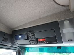MAN TGX 33.640 6x4 tractor unit / GVM 70 t